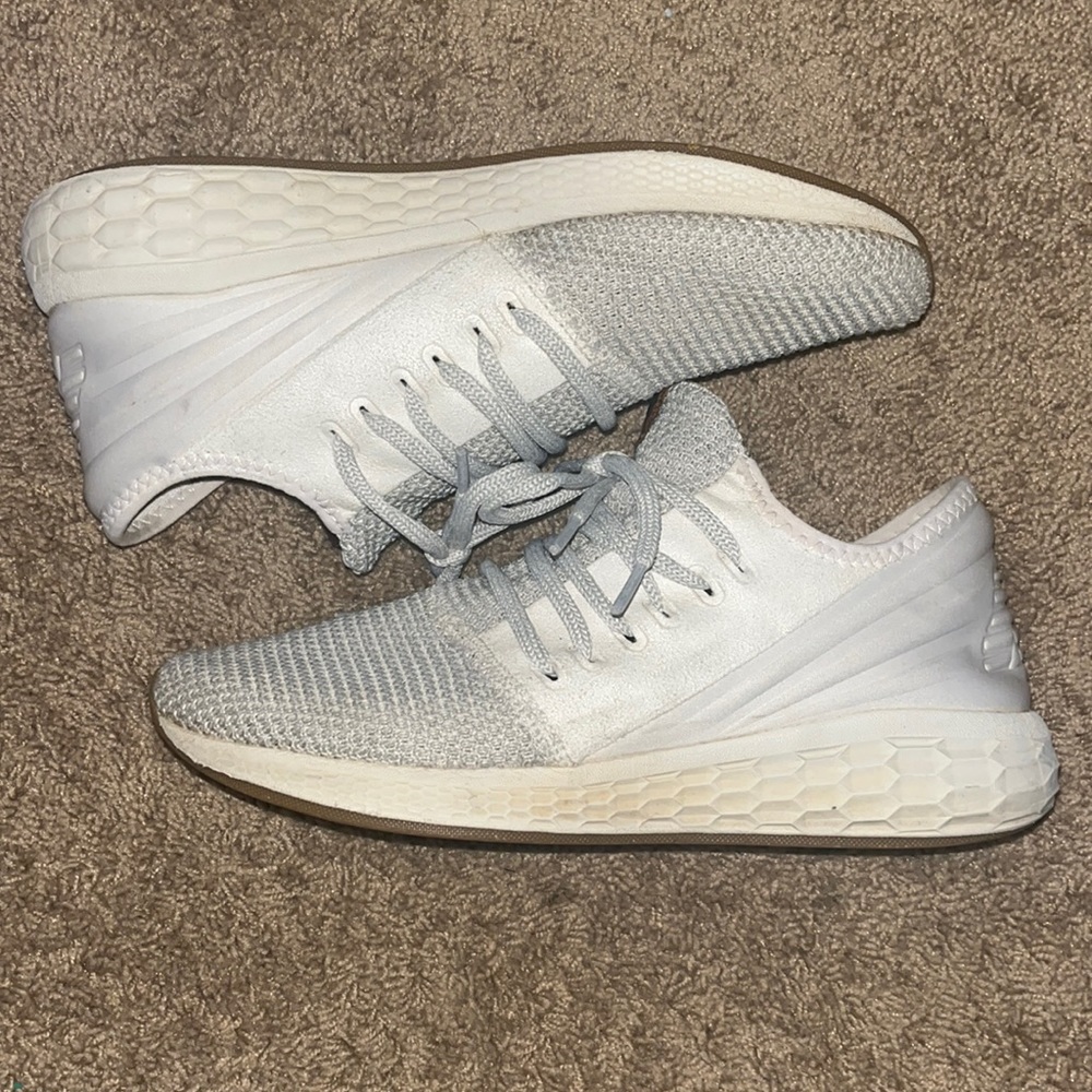 New Balance Fresh Foam Cruz Size: 9